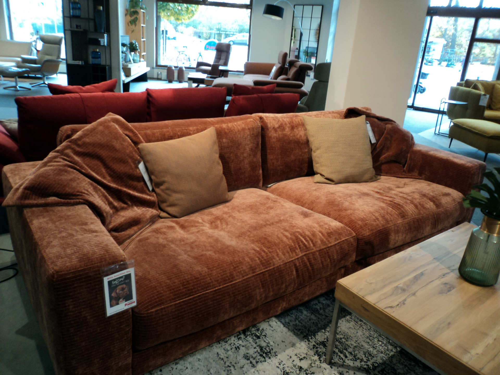 Big-Sofa Cosmopolitan im Cordstoff